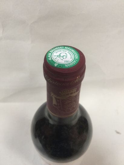 
Une Bouteille de Château MONTUS, cuvée prestige,...