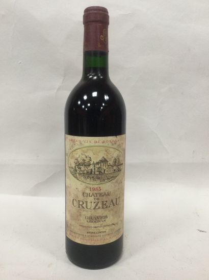 Lot de 12 Bouteilles Château de CRUZEAU,...