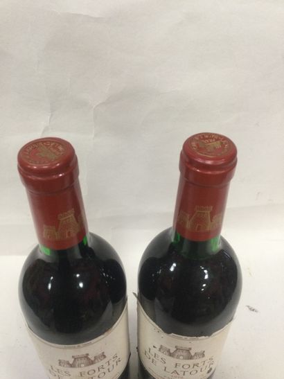 Lot de 2 Bouteilles Les Forts de Latour,...