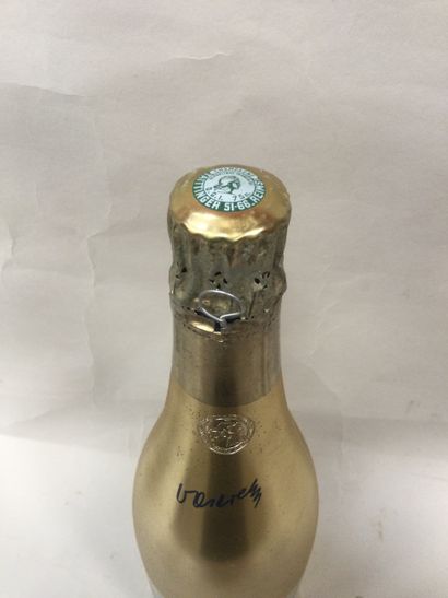 
Une Bouteille de Taittinger sérigraphié...