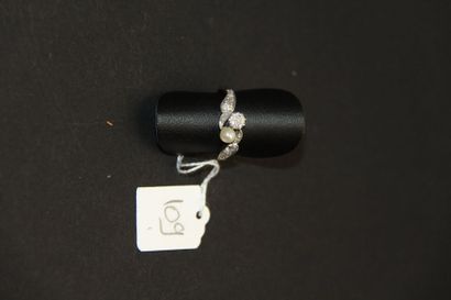 Bague croisée ancienne en or jaune 18K (750/oo)...