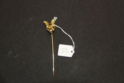 Épingle de cravate en or jaune 18K (750/oo)...