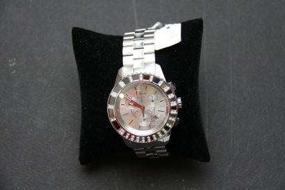 DIOR : Montre chronographe de dame en acier,...