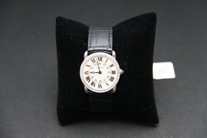 CARTIER : Montre en or gris 18K (750/oo),...