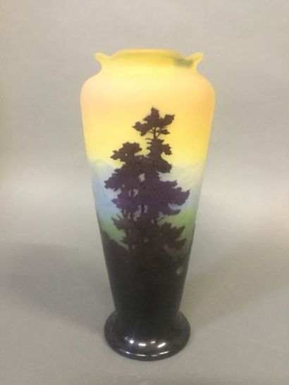 Gallé, vase au paysage vosgien, ht. 34,5...