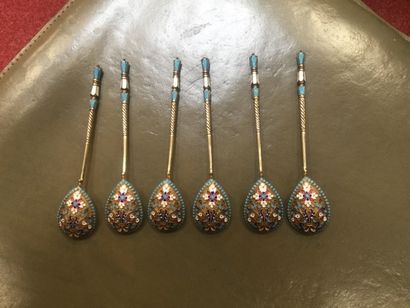 Six petites cuillères,argent vermeil émail...