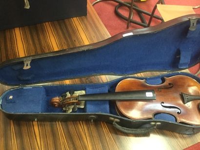 Violon dans sa boîte