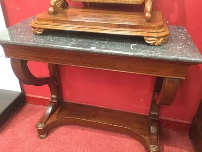 Console, époque Restauration, dessus marbre...