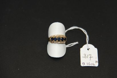 Bague Jarretière en or jaune 18K (750/oo)...