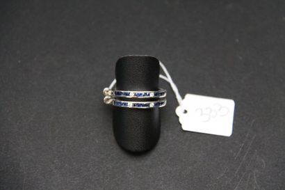 Paire de créoles en or gris 18K (750/oo)...