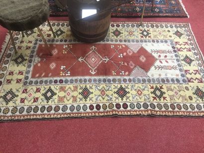 (5) 2 tapis 193x117 - 221x140
