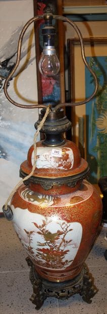 102- Important vase monté en lampe Socle...