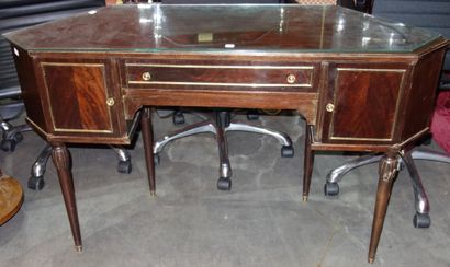 305- Coiffeuse Manque le miroir