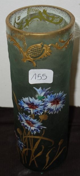 155- Vase tubulaire en verre dépoli à décor...