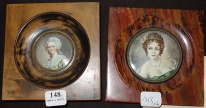 148- 2 miniatures D : 4 cm et 6 cm