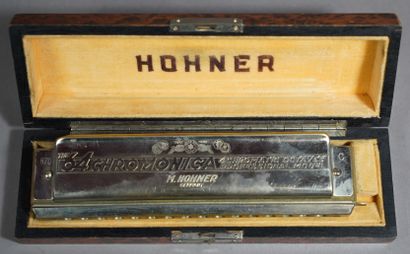 65- HOHNER Harmonica ''The 64 chromonica''...