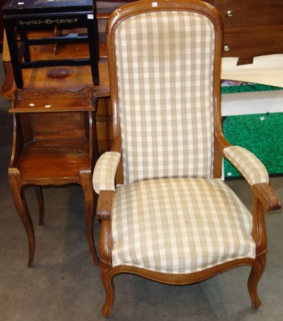 314- Chevet et fauteuil Voltaire