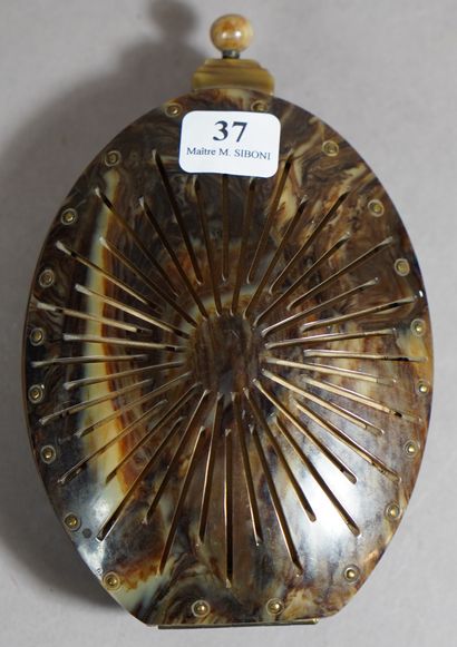 37- Minaudière en bakélite (?) 14 x 10 c...