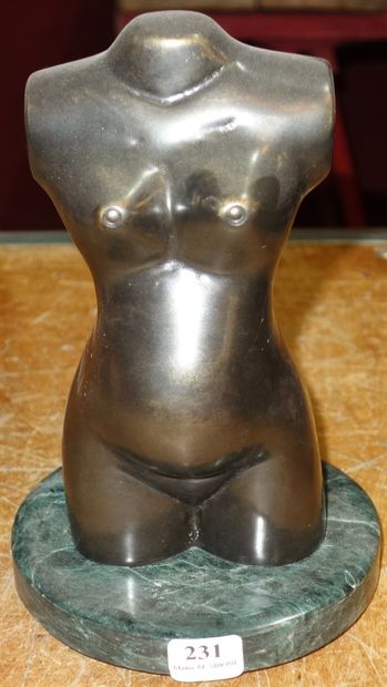 231- ''Maternité'' Sculpture en bronze sur...