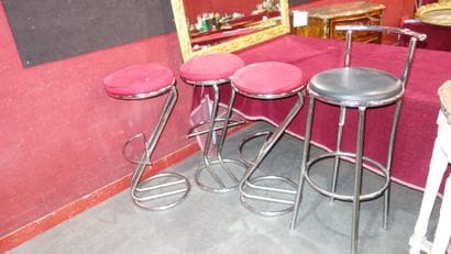 252- 4 tabourets de bar