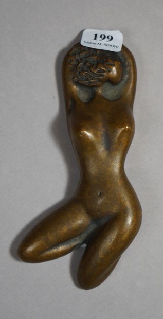 199- ''Nu'' Sculpture en bronze signée Derey...