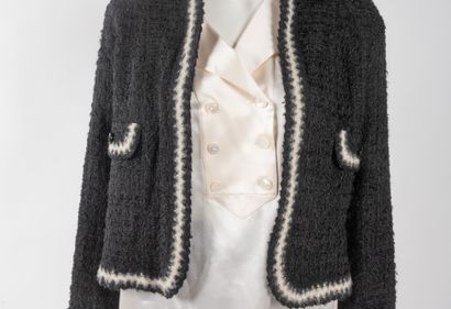 CHANEL X Karl Lagerfeld - Collection Automne/Hiver...