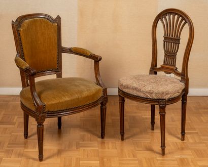 384- 2 Louis XVI armchairs and 7 chairs....