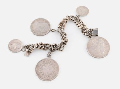 132- Articulated silver bracelet adorned...