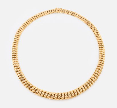 63- English-link necklace in yellow gold....