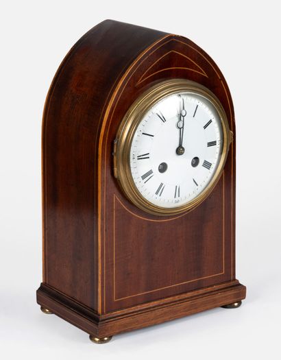 352- Boundary clock in veneered wood and...