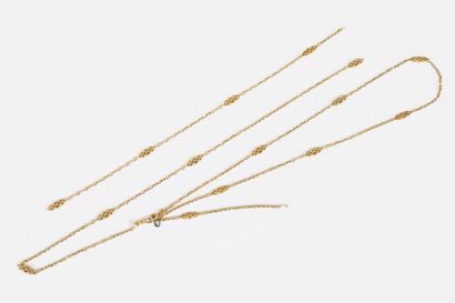 152- Large sautoir in yellow gold (accidents...