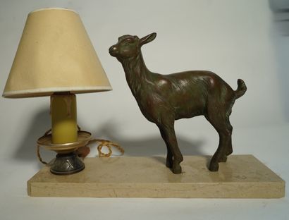 388- Lamp decorated with a composition of...