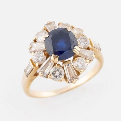 95- BOUCHERON (?) Yellow gold ring set with...