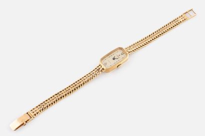 78- AUGIS Ladies' wristwatch in yellow gold....