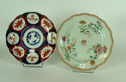 Assiette en porcelaine Compagnie des Indes...