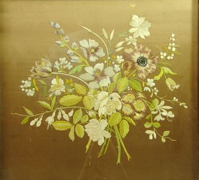 16- Broderie de fleurs

57 x 62 cm