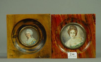 234- ''Dames de qualité''

Deux miniatur...