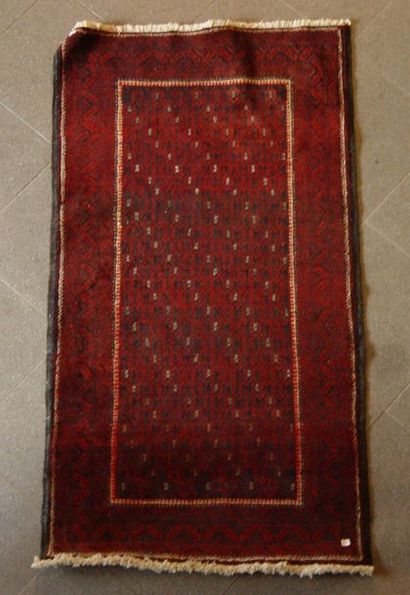 
Tapis Persan fond rouge                155...