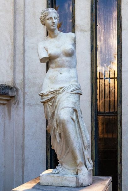 Moulage d’après l’antique

Venus de Milo

Plâtre...