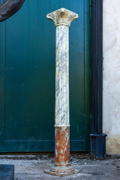 Élément de décoration

Deux colonnes en bois...