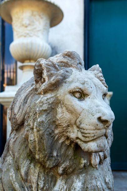 Éléments de décoration d’extérieur

Paire...