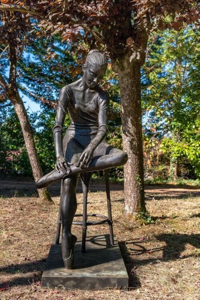 Enzo PLAZZOTTA (1921-1981)
Danseuse assise

Bronze...