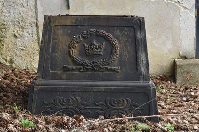 Élément de décoration d’extérieur

Base en...