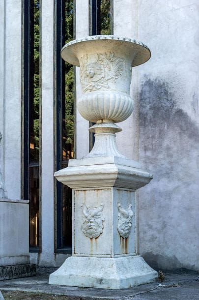Élément de décoration d’extérieur

Paire...