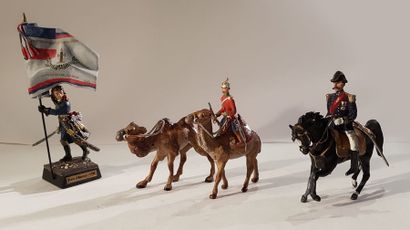 Diverses marques. Vrac de soldats en plomb...