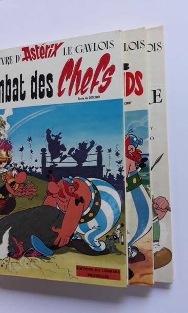 Astérix 
ensemble de 3 albums : Le combat...