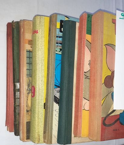Spirou / Divers – Ensemble de 8 reliures :...