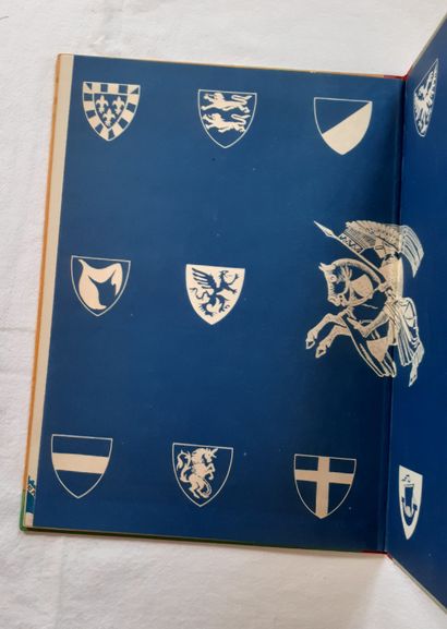 Chevalier Blanc : Edition Lombard dos papier...