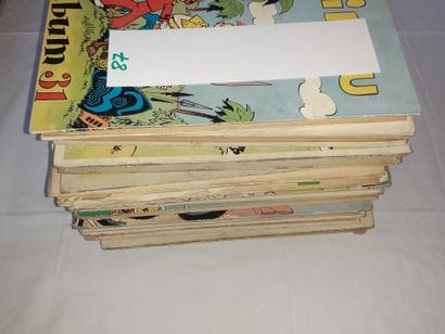 Spirou – Ensemble de 9 reliures : 22, 23,...