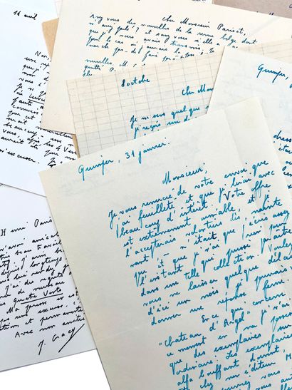 JULIEN GRACQ
13 letters and 6 cards, autograph...